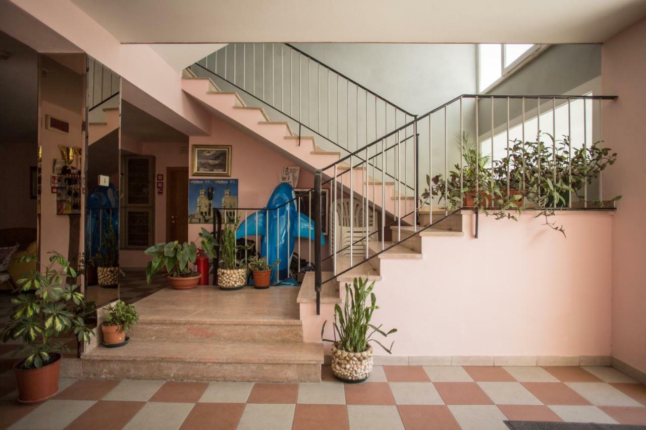 Hotel Cliff Ріміні Екстер'єр фото